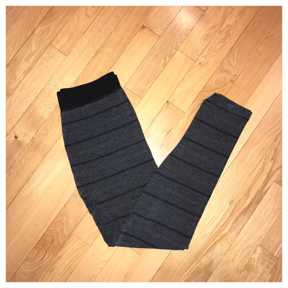 Gray/Black Leggings